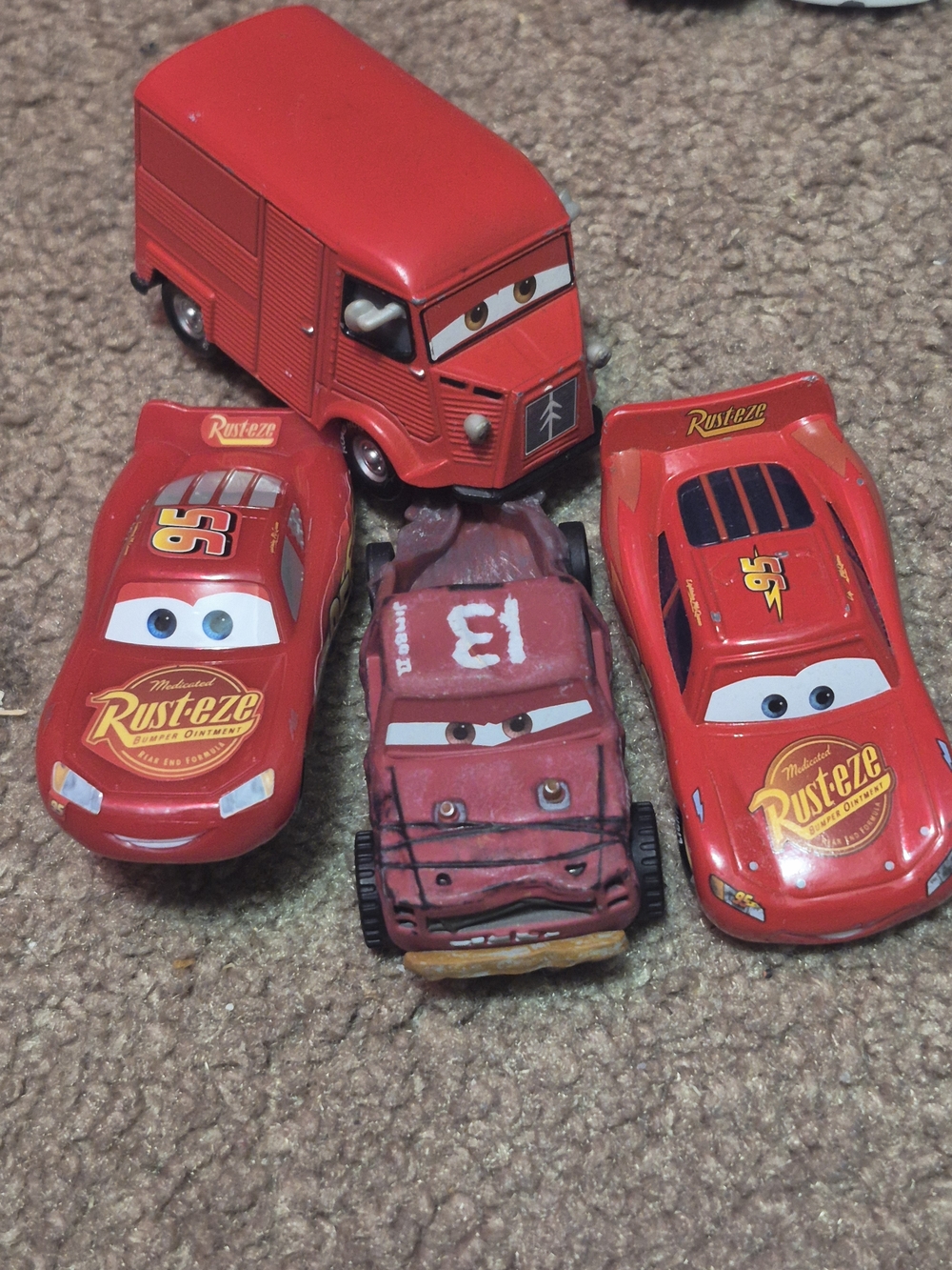 Cars Red Die-Cast Vehicle Bundle - Lightning McQueen & Friends